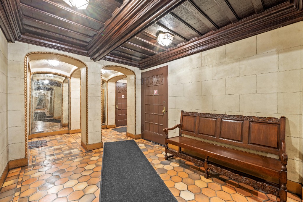 321 East 43rd Street 905 Turtle Bay New York NY 10017