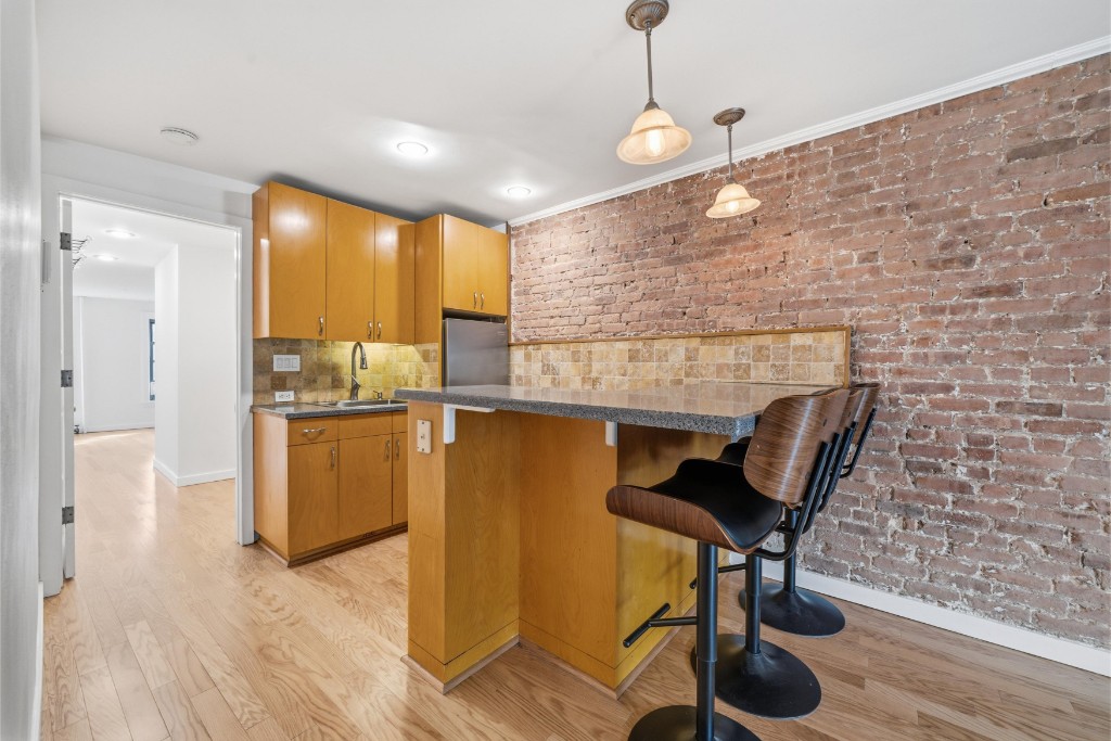 524 East 6th Street 8 E. Greenwich Village New York NY 10009
