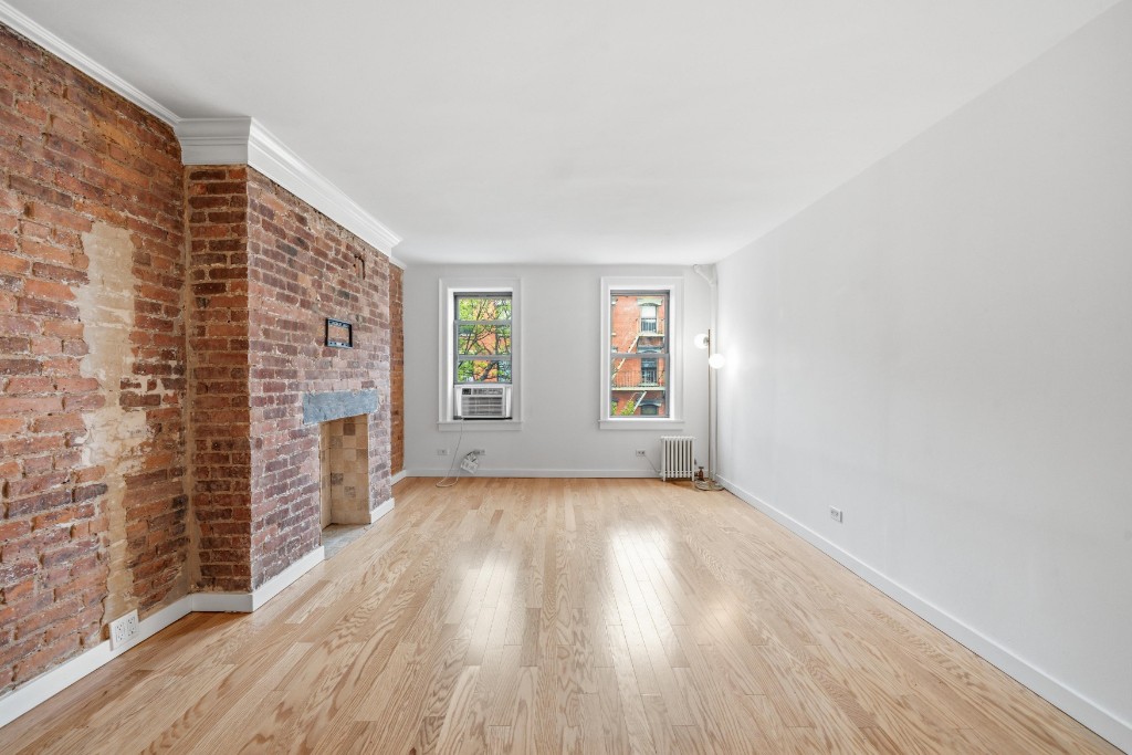 524 East 6th Street 8 E. Greenwich Village New York NY 10009