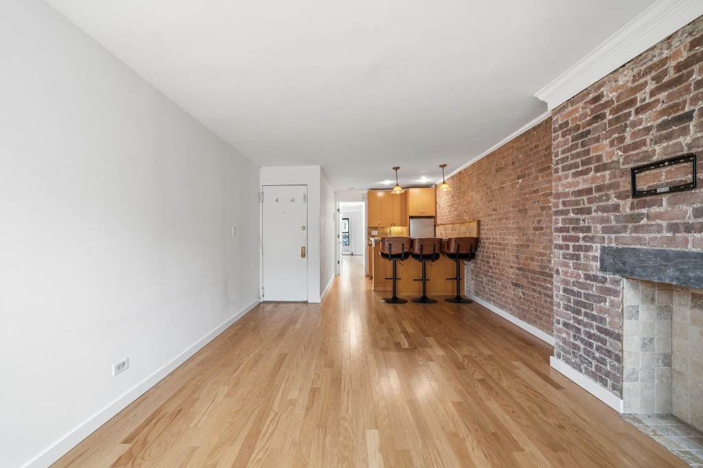 524 East 6th Street 8 E. Greenwich Village New York NY 10009