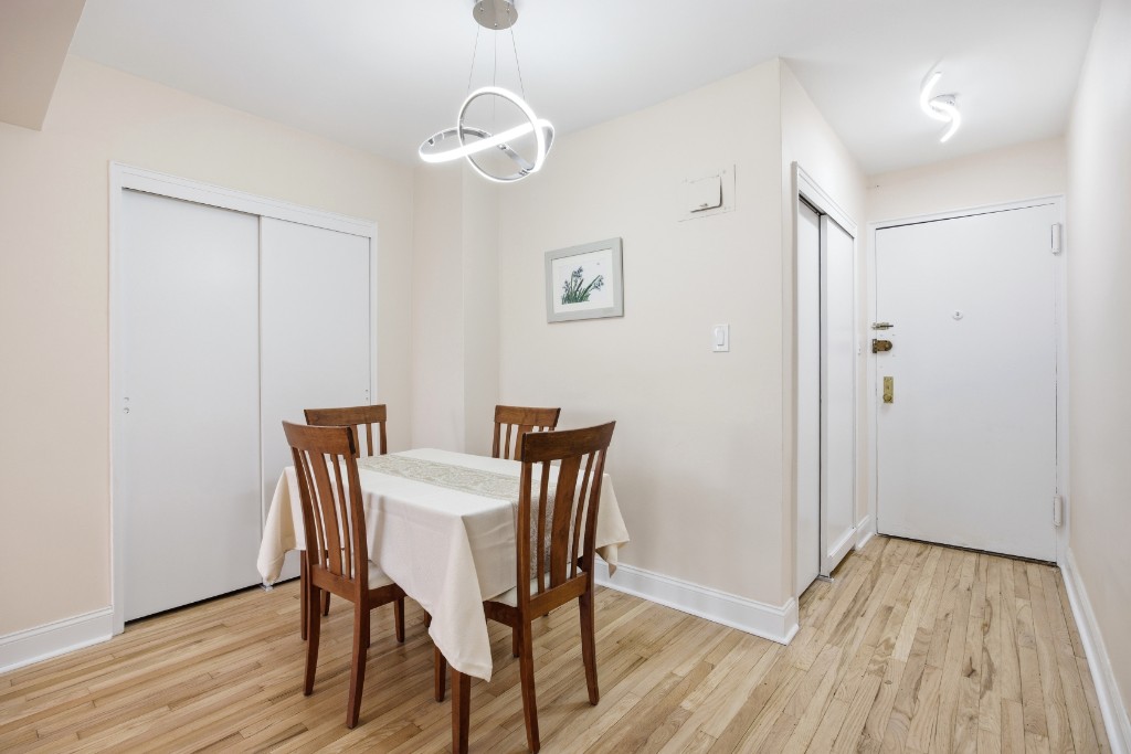 46-01 39th Avenue 314 Sunnyside Gardens Queens NY 11104