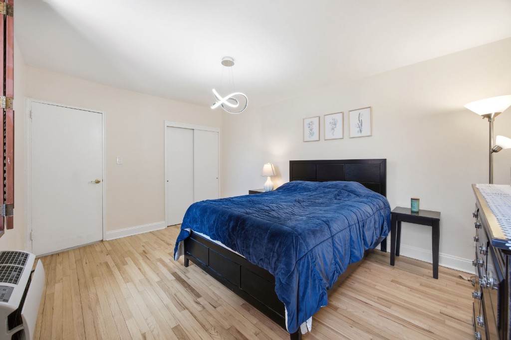 46-01 39th Avenue 314 Sunnyside Gardens Queens NY 11104