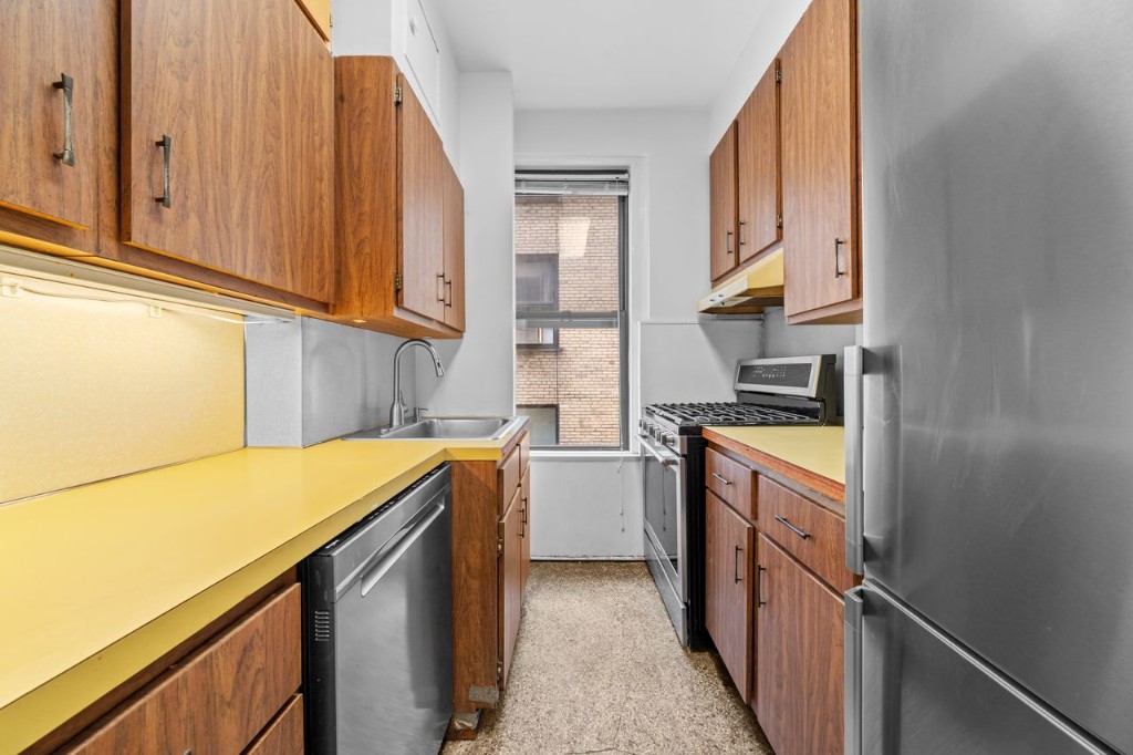 144 East 36th Street 8D Murray Hill New York NY 10016
