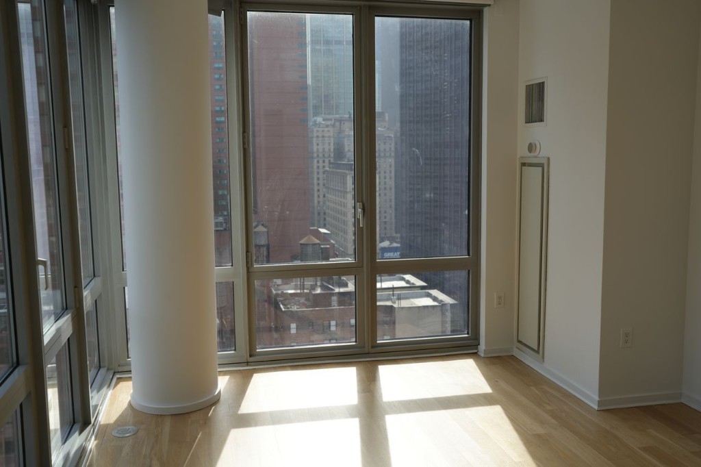 310 West 52nd Street 18A Clinton New York NY 10019