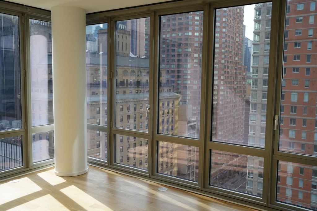 310 West 52nd Street 18A Clinton New York NY 10019