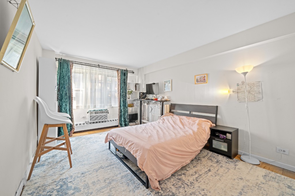 153 East 57th Street 8H Midtown East New York NY 10022
