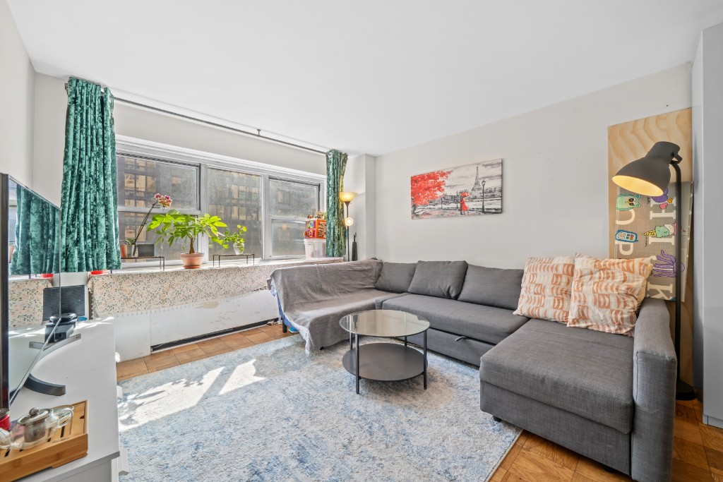 153 East 57th Street 8H Midtown East New York NY 10022