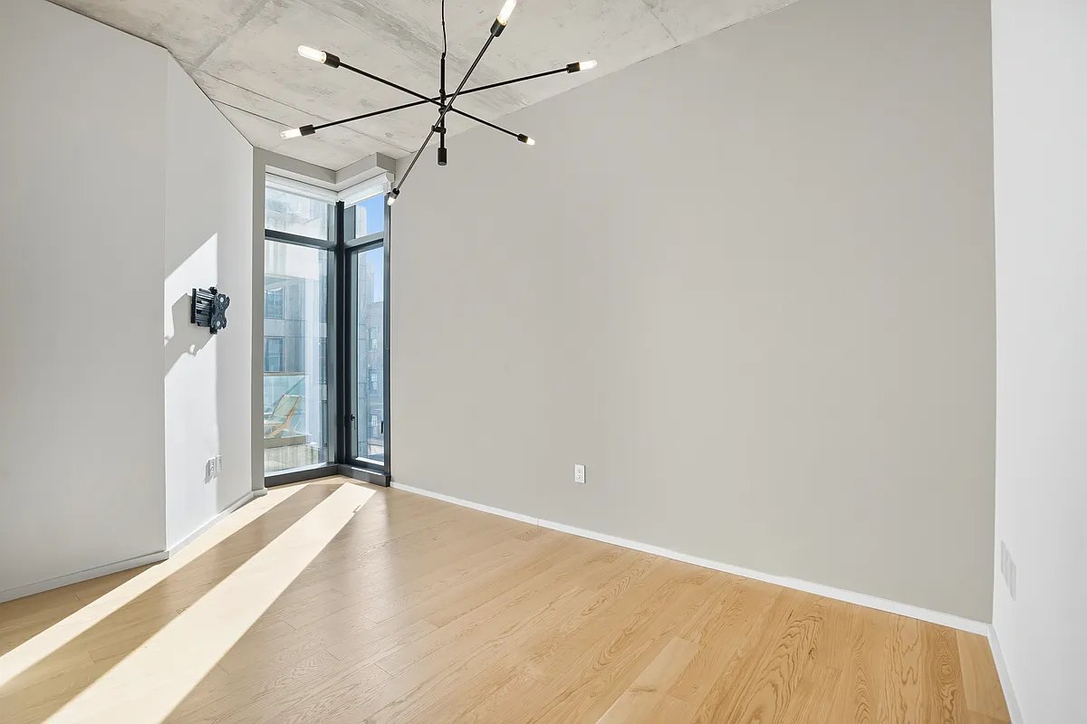 98 Front Street 8S Dumbo Brooklyn NY 11201