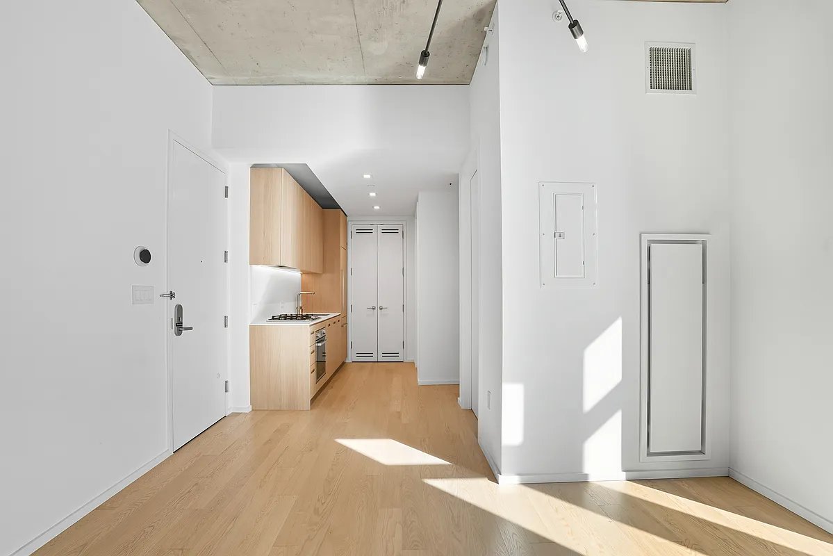 98 Front Street 8S Dumbo Brooklyn NY 11201