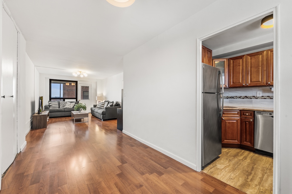 61-25 98th Street 9F Forest Hills Queens NY 11374
