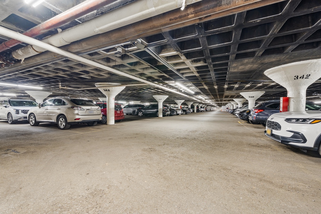61-25 98th Street 9F Forest Hills Queens NY 11374