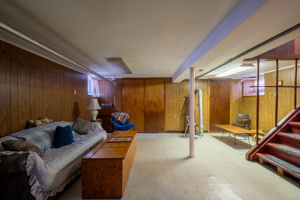 414 East 239th Street Woodlawn Bronx NY 10470