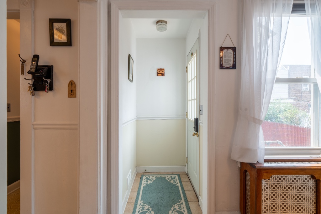 414 East 239th Street Woodlawn Bronx NY 10470