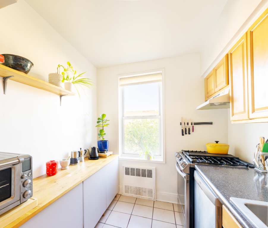 616 East 18th Street 6D Ditmas Park Brooklyn NY 11226