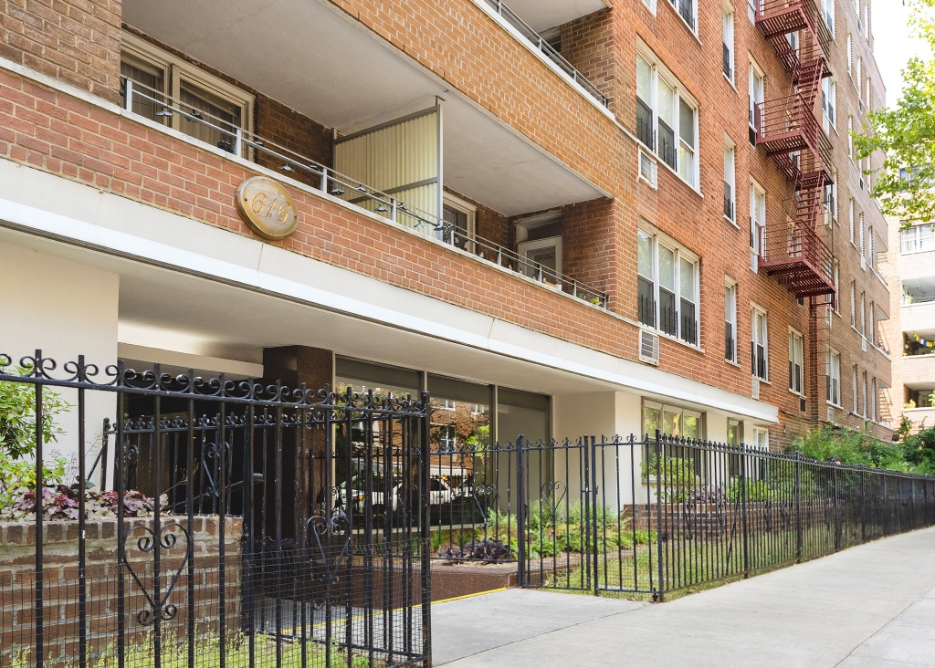 616 East 18th Street 6D Ditmas Park Brooklyn NY 11226