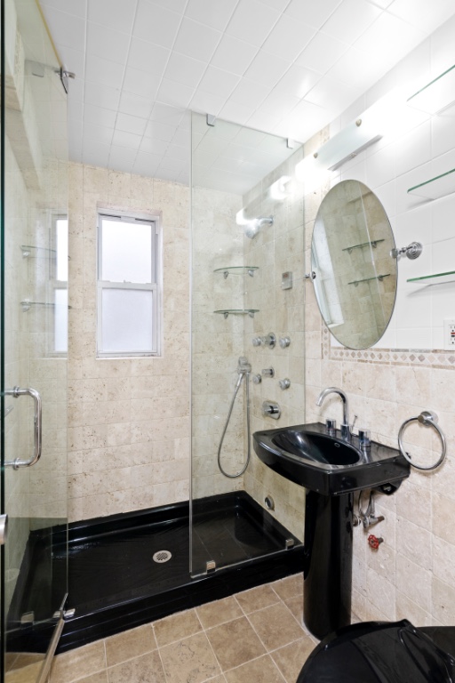 651 Vanderbilt Street 2P Windsor Terrace Brooklyn NY 11218