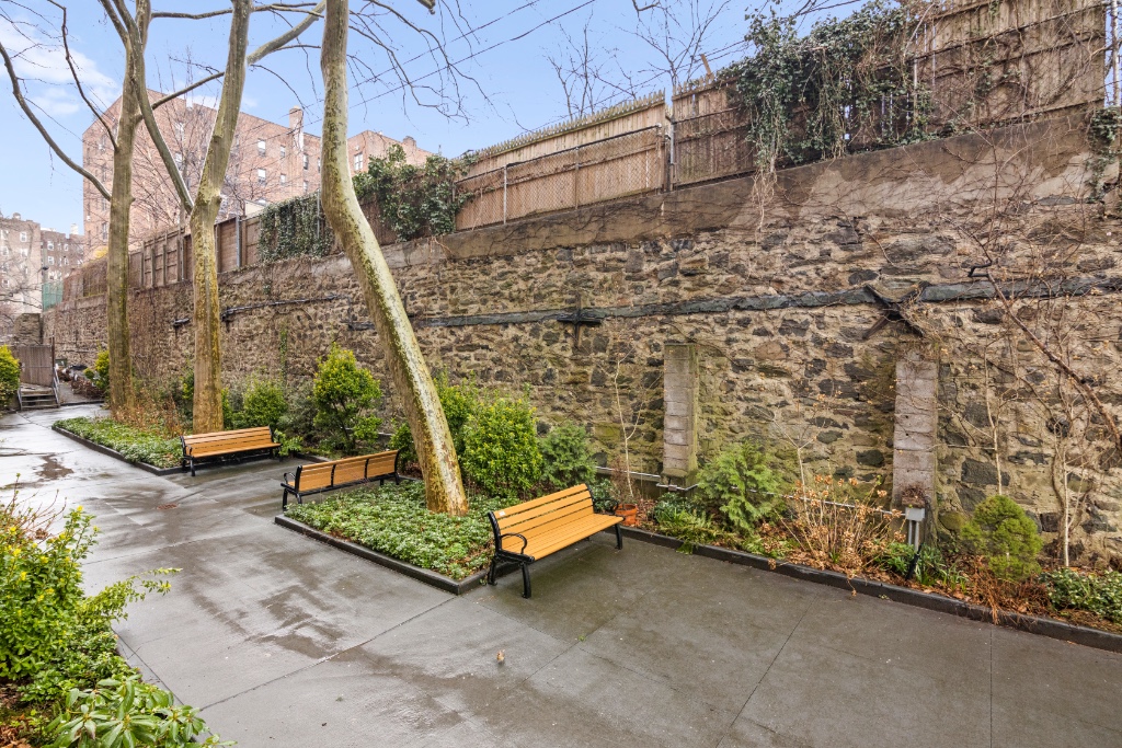 651 Vanderbilt Street 2P Windsor Terrace Brooklyn NY 11218