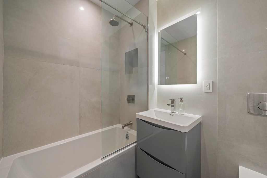 682 Willoughby Avenue Stuyvesant Heights Brooklyn NY 11206