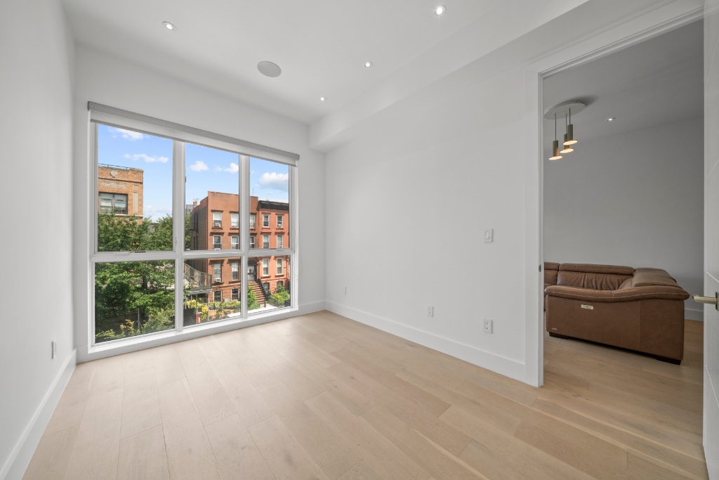 682 Willoughby Avenue Stuyvesant Heights Brooklyn NY 11206
