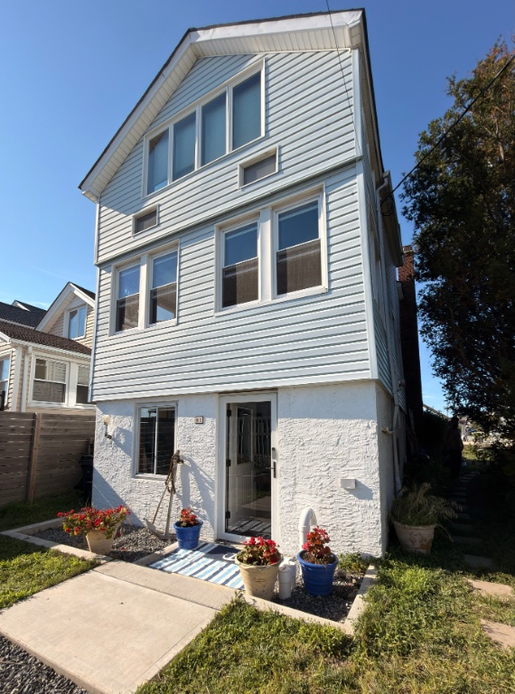 61 West 16th Road Broad Channel Queens NY 11693