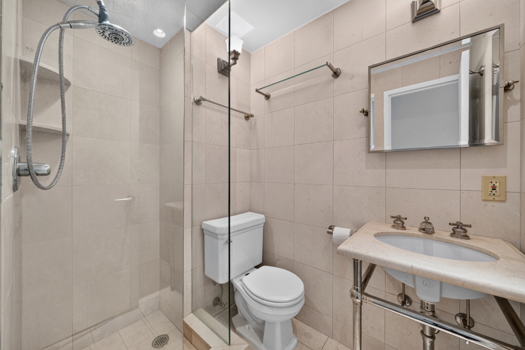 61 East 77th Street Upper East Side New York NY 10075