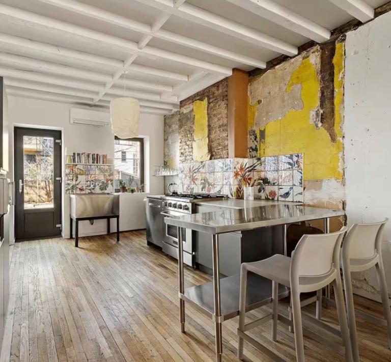 285A Kingsland Avenue Greenpoint Brooklyn NY 11222