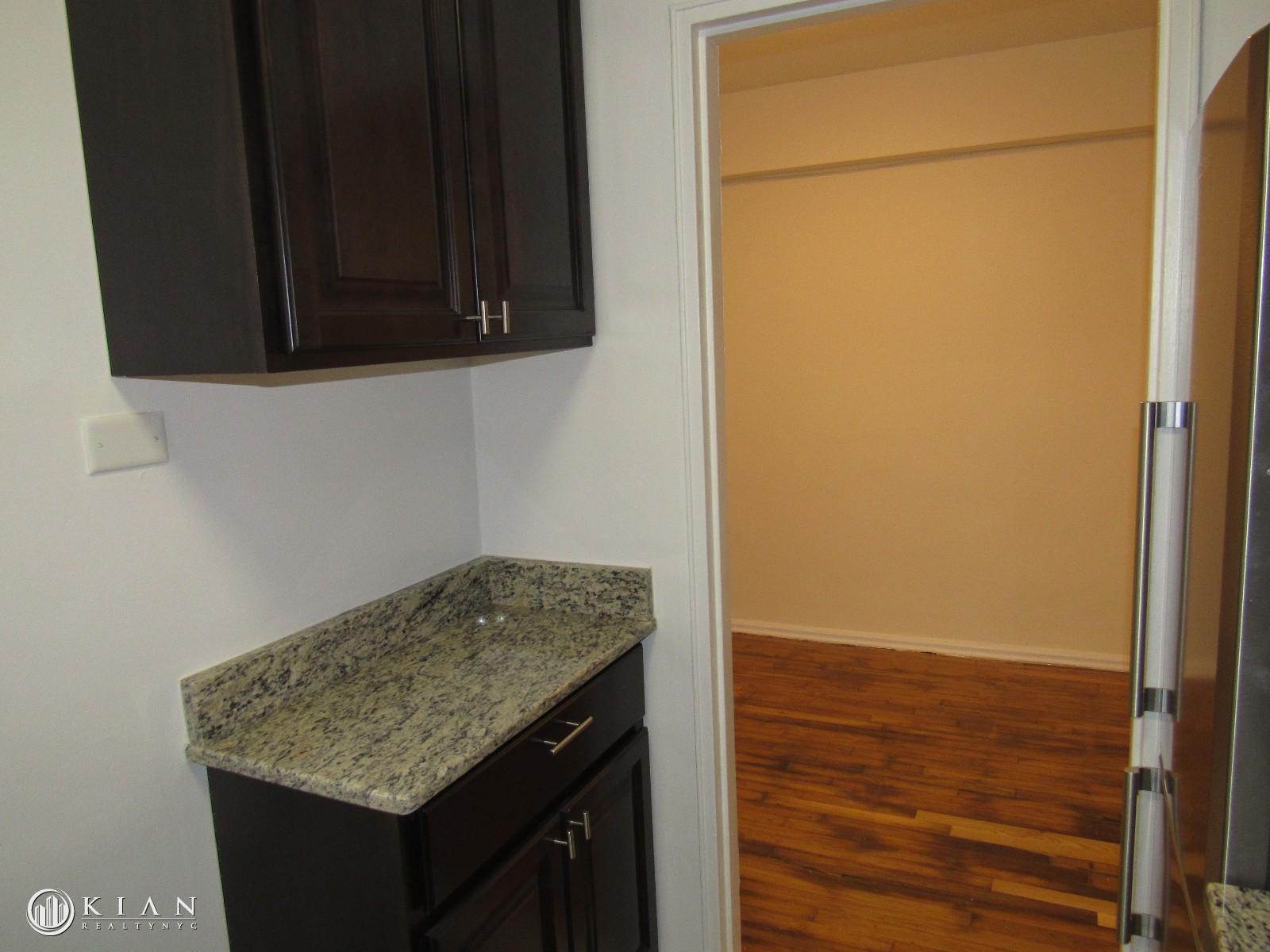 143 45 Sanford Avenue 408 Queens Ny 11355 Queens Apartments