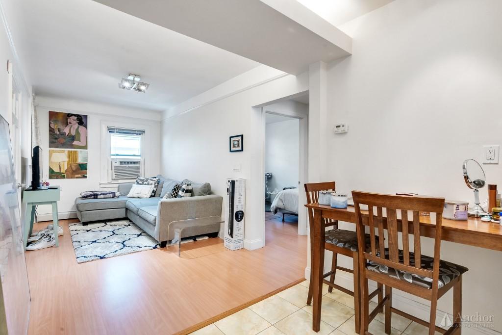New York City Houses Long Island City 3 Bedroom House For Sale 3 700