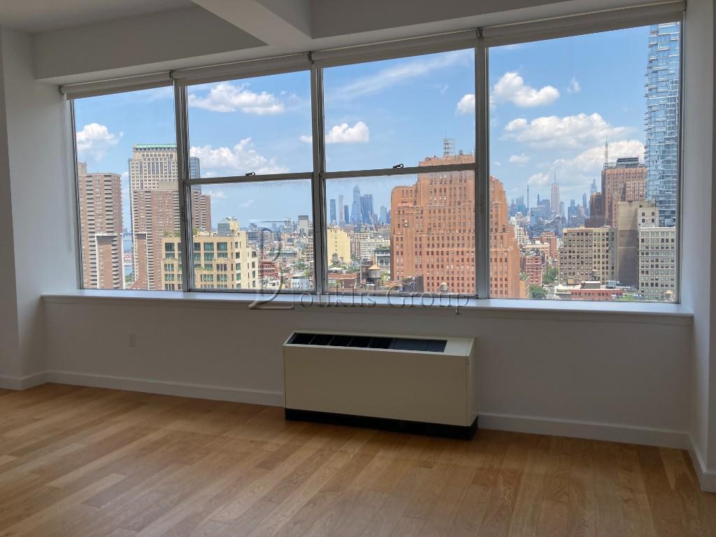 51 W  BROADWAY, New York, NY - 7,300 USD/ month