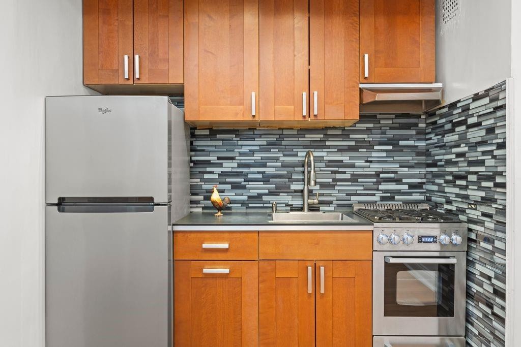 15 Oliver Street 3C Fort Hamilton Brooklyn NY 11209