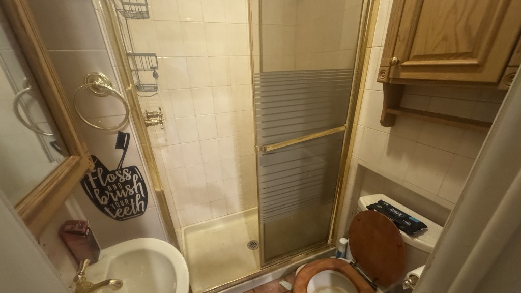 64-61 82nd Place Middle Village Queens NY 11379