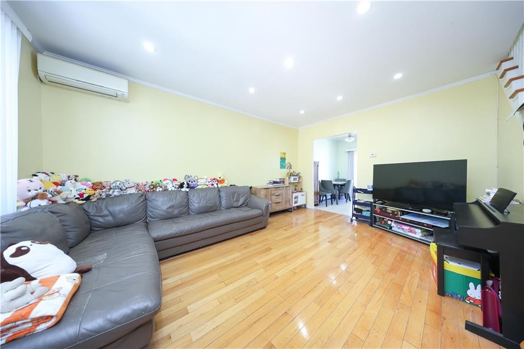 248 Bay 13th Street Bath Beach Brooklyn NY 11214