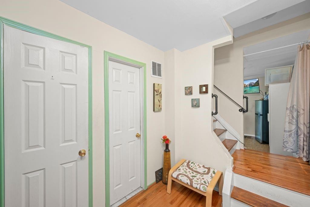 84 Long Pond Lane Clifton Staten Island NY 10304