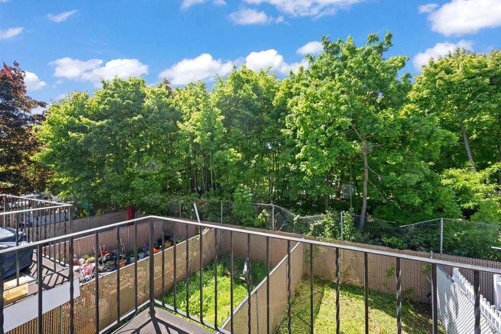 84 Long Pond Lane Clifton Staten Island NY 10304