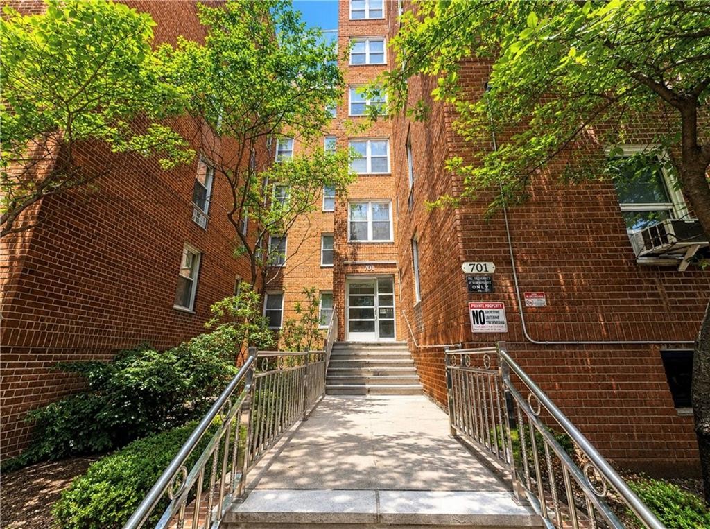 701 Gerald Court 2E Sheepshead Bay Brooklyn NY 11235