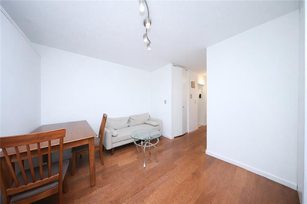 301 East 45th Street 9A Turtle Bay New York NY 10017