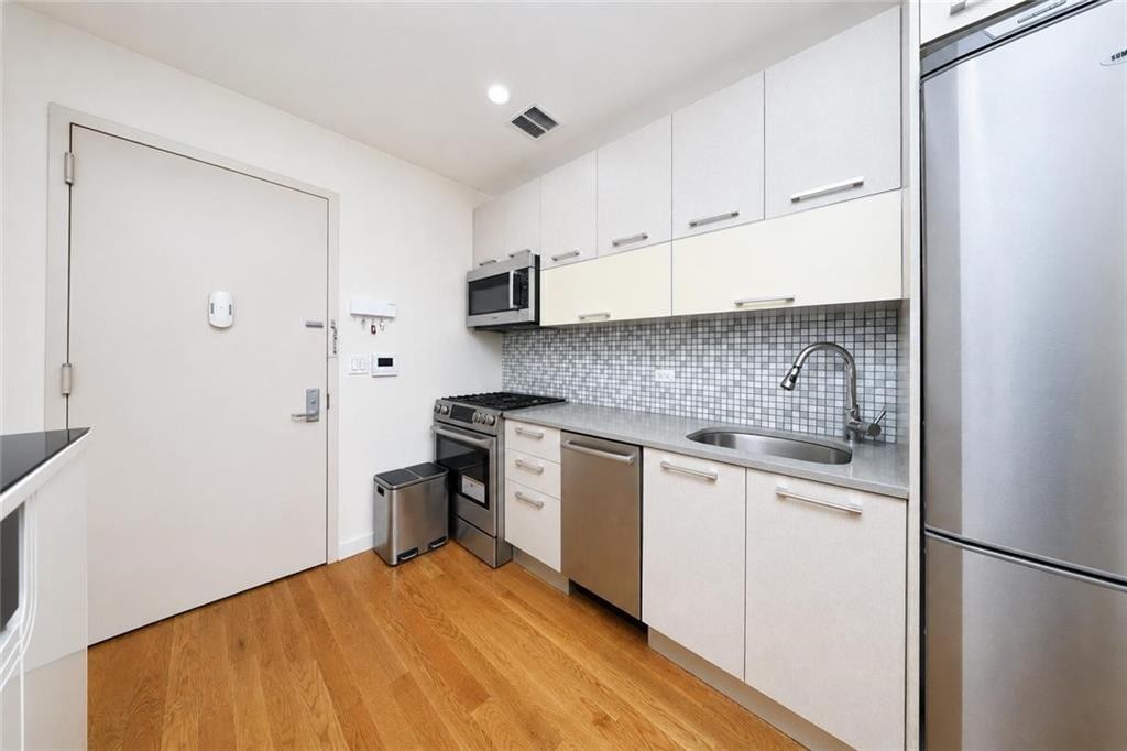 8629 Bay Parkway 5G Gravesend Brooklyn NY 11214