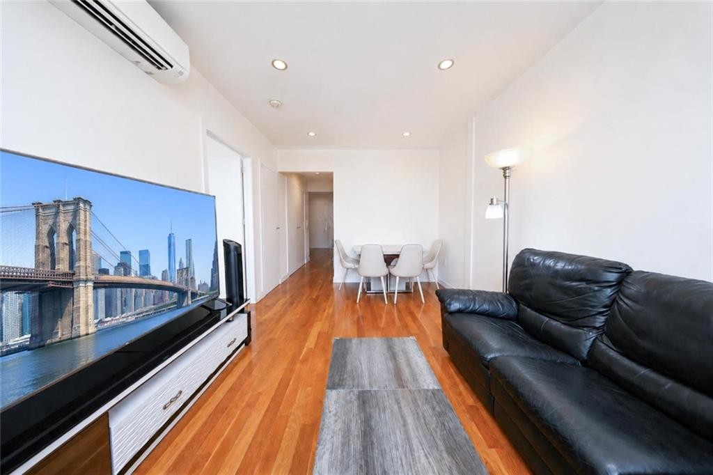 8629 Bay Parkway 5G Gravesend Brooklyn NY 11214
