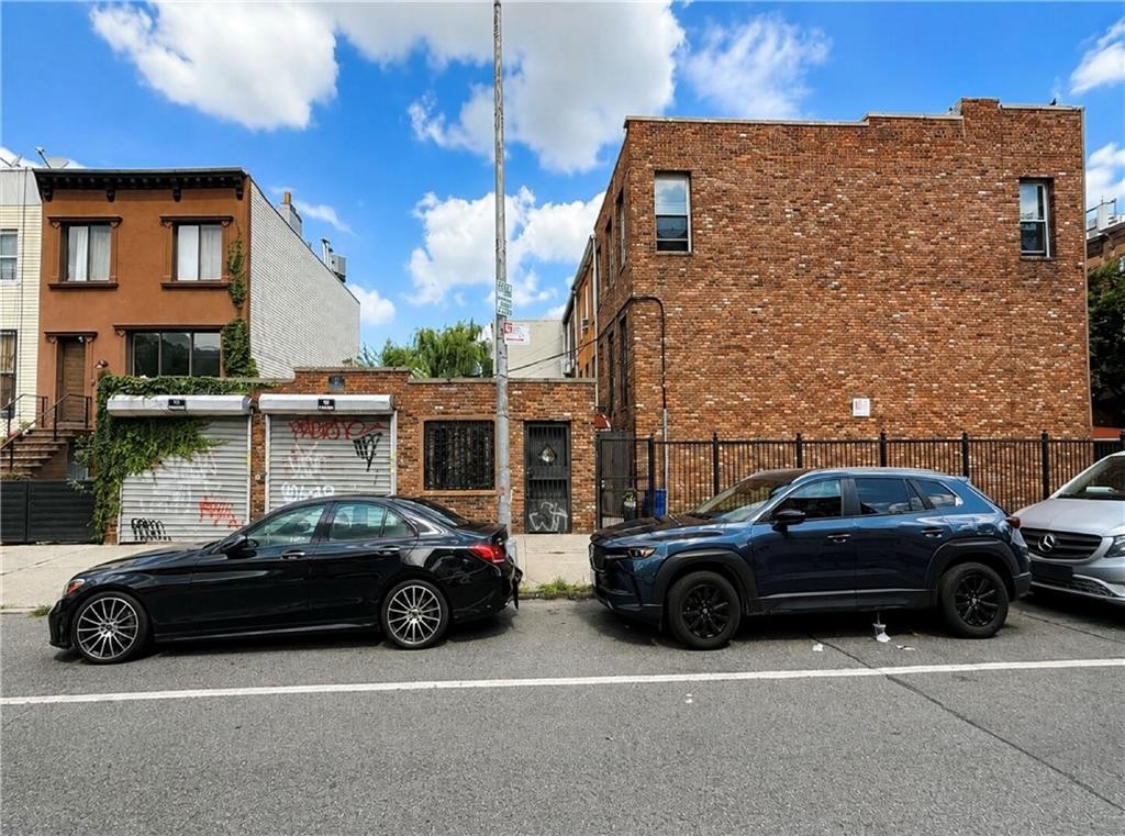 104 Albany Avenue Crown Heights Brooklyn NY 11213