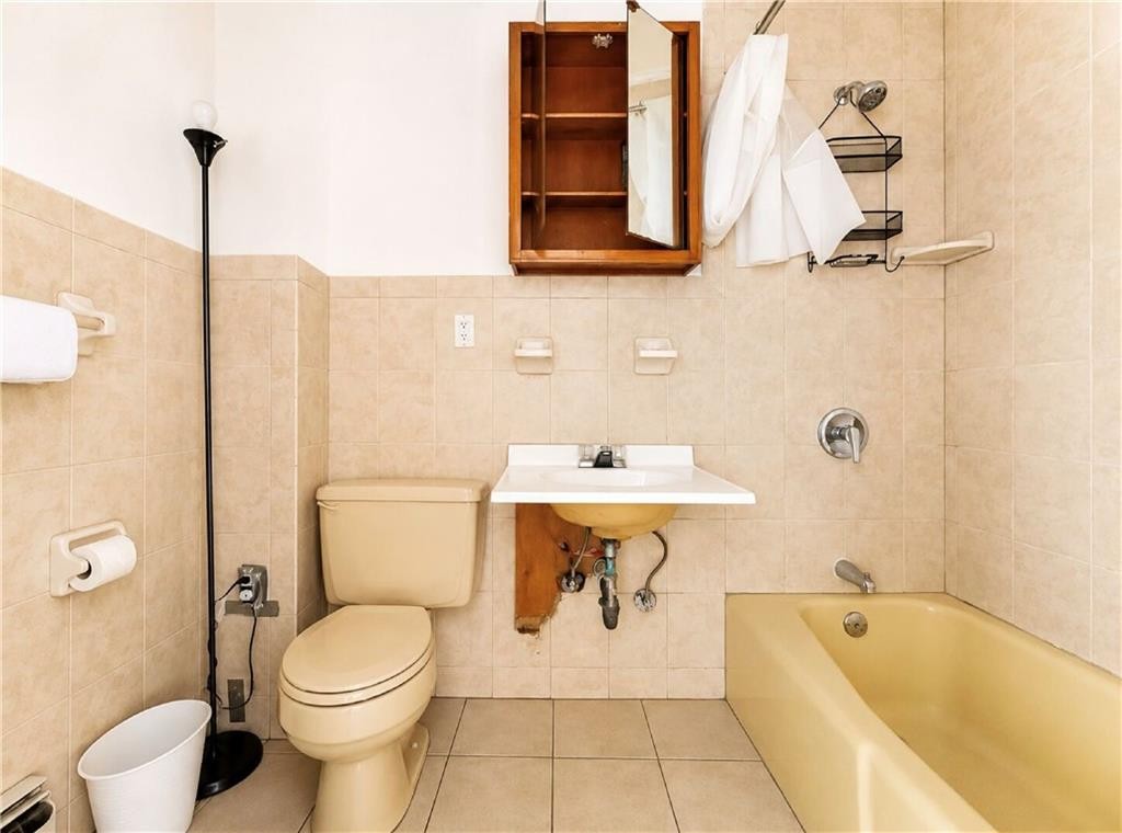 104 Albany Avenue Crown Heights Brooklyn NY 11213