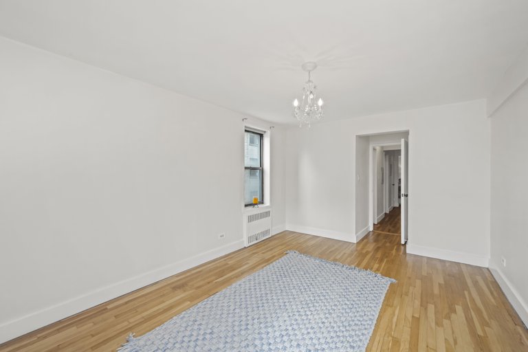 61 Oliver Street 2V Fort Hamilton Brooklyn NY 11209