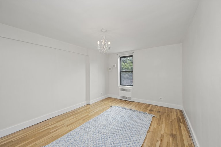 61 Oliver Street 2V Fort Hamilton Brooklyn NY 11209