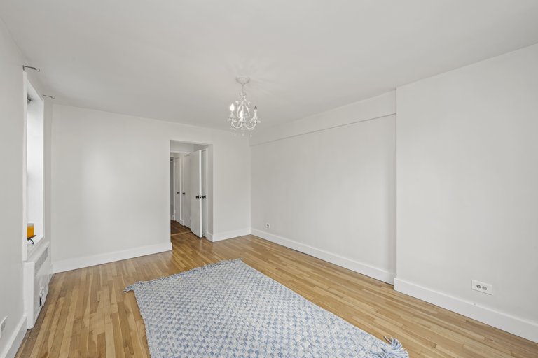 61 Oliver Street 2V Fort Hamilton Brooklyn NY 11209
