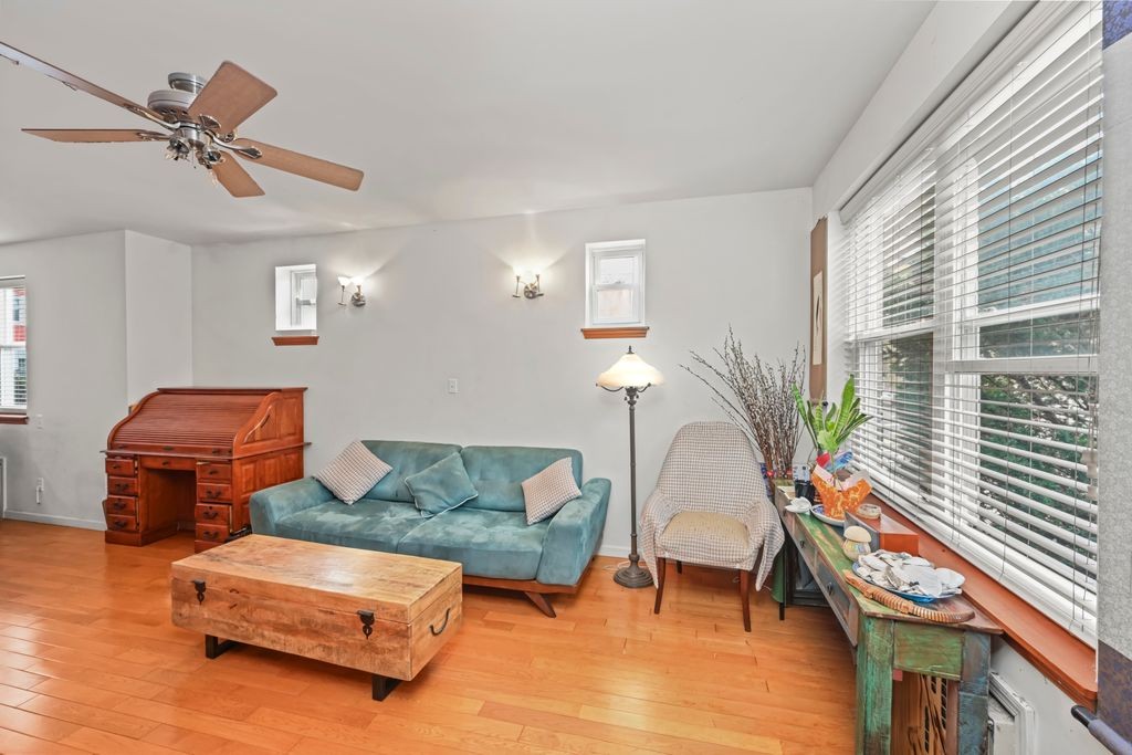 2136 East 28th Street Sheepshead Bay Brooklyn NY 11229