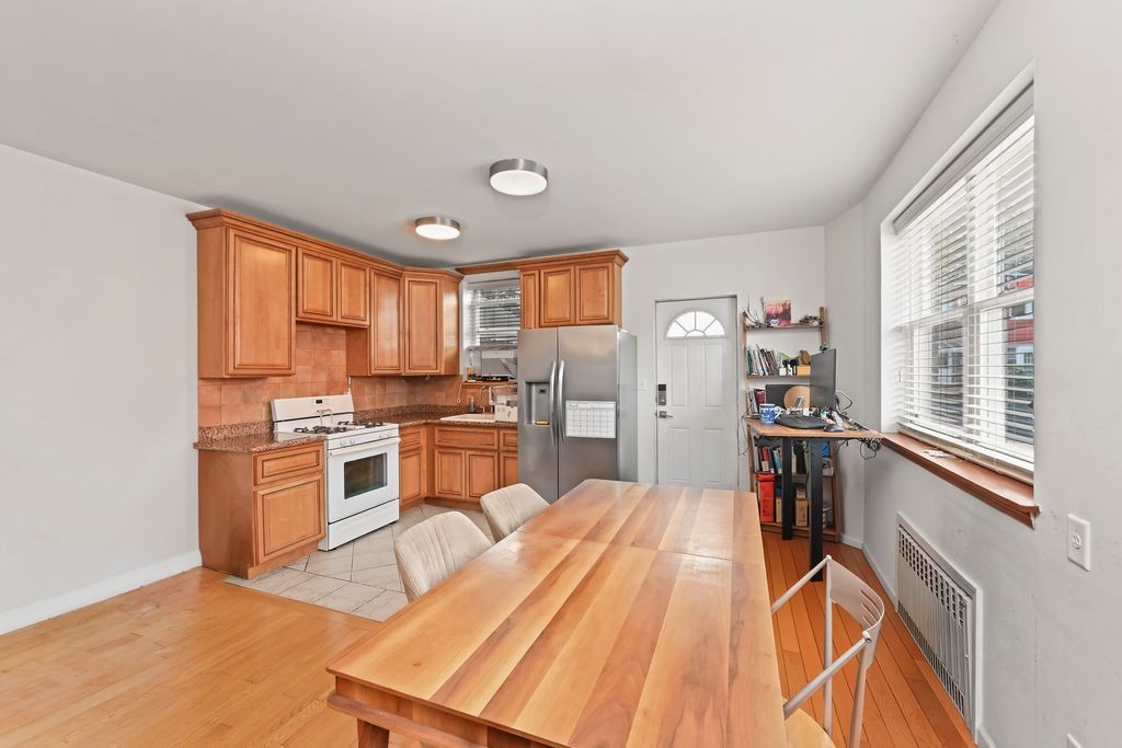 2136 East 28th Street Sheepshead Bay Brooklyn NY 11229