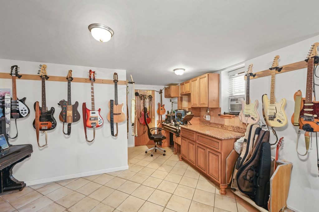 2136 East 28th Street Sheepshead Bay Brooklyn NY 11229