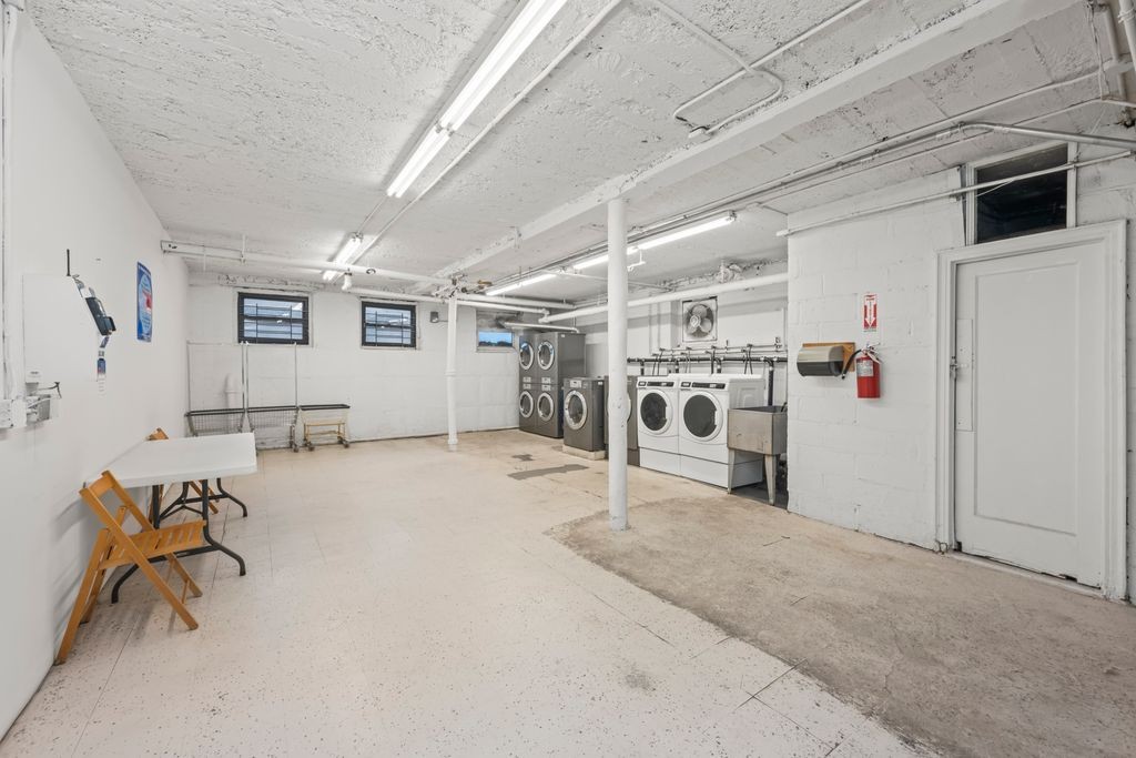 9524 Fort Hamilton Parkway 601 Fort Hamilton Brooklyn NY 11209