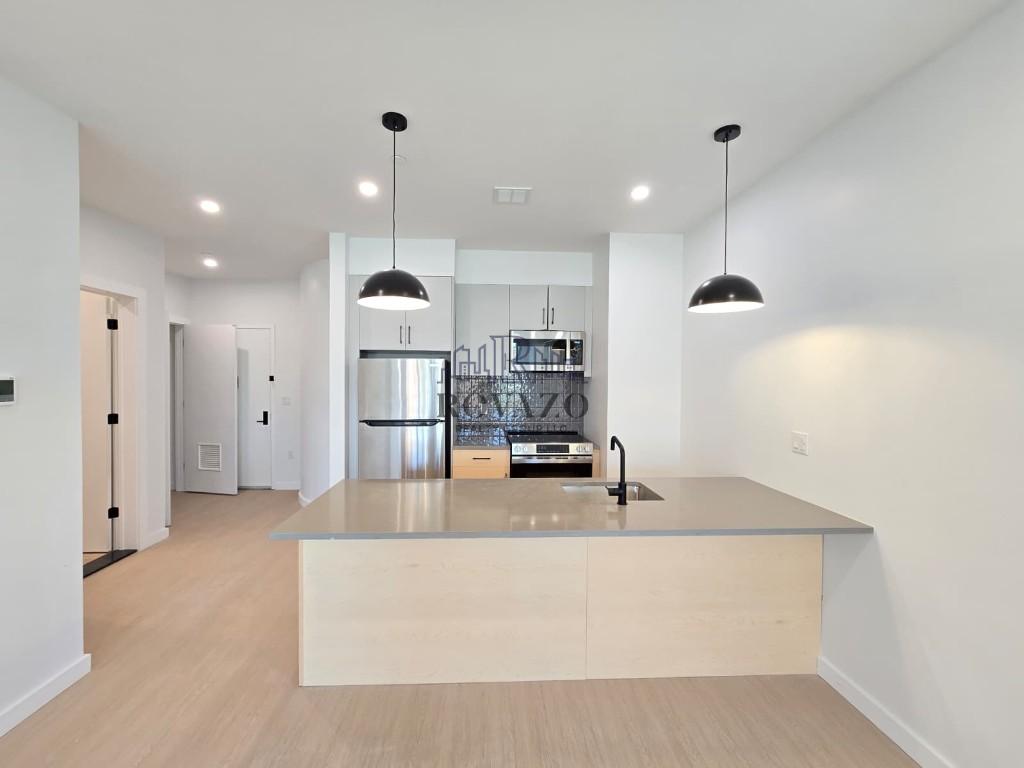 3 bedroom Apartment at 74 Webster Street, #5D