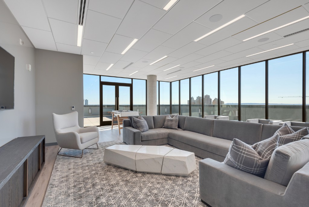 97 NEWKIRK Street, Jersey City, NJ - 2,550 USD/ month