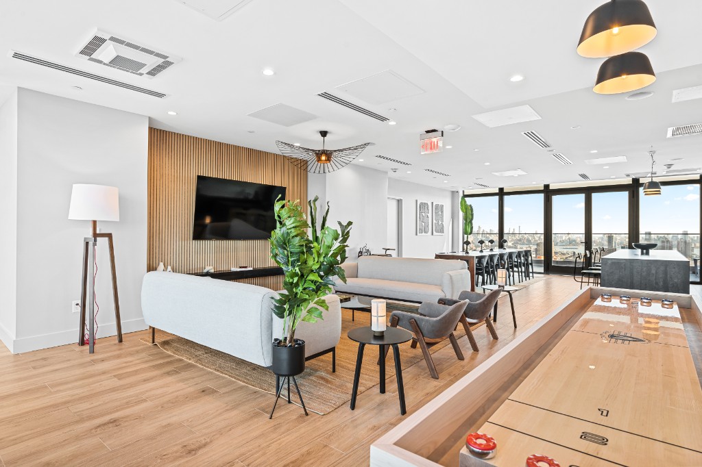 26 Van Reipen Avenue, Jersey City, NJ - 2,950 USD/ month